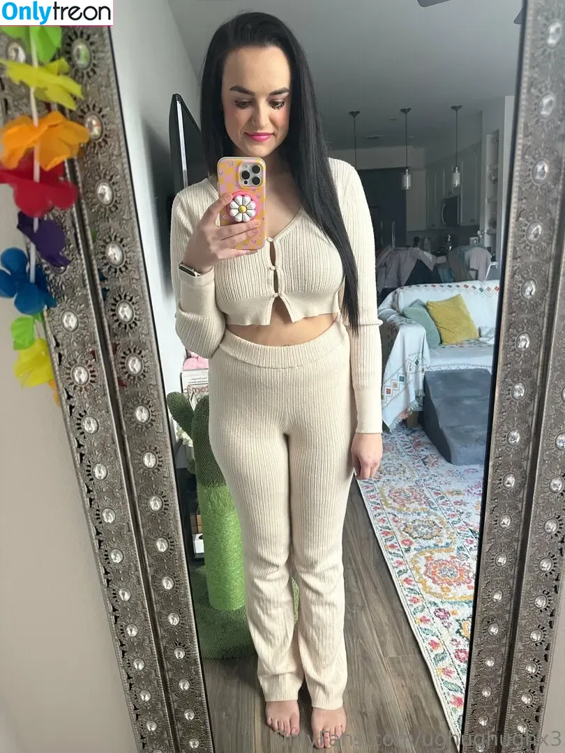 ughughughx3 nude photo #0079 (32ughughh / caaaaityyyy)
