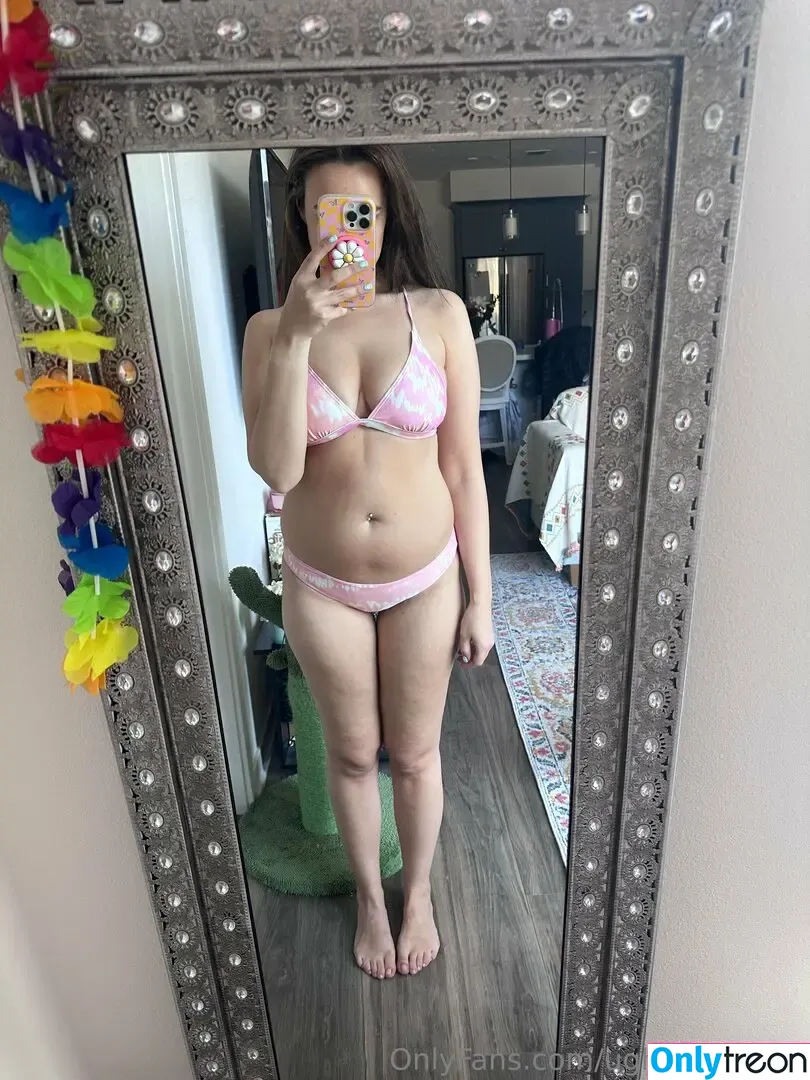 ughughughx3 nude photo #0084 (32ughughh / caaaaityyyy)