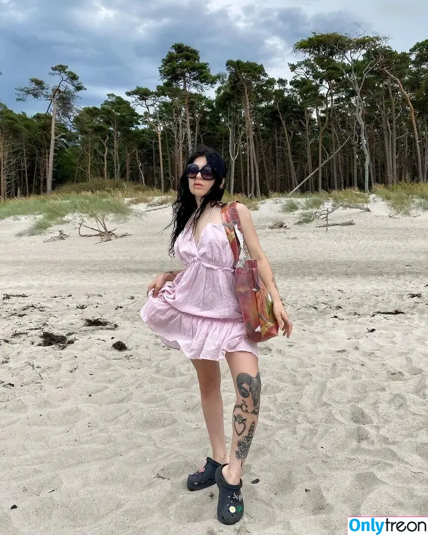 Uglycharm nude photo #0052 (Uglycharm)