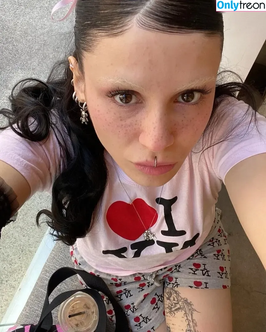 Uglycharm nude photo #0097 (Uglycharm)