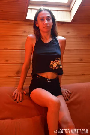 ugotitflauntit.com / ugotitflauntit фото голая #0037
