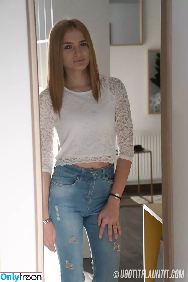 ugotitflauntit.com nude photo #0107 (ugotitflauntit)
