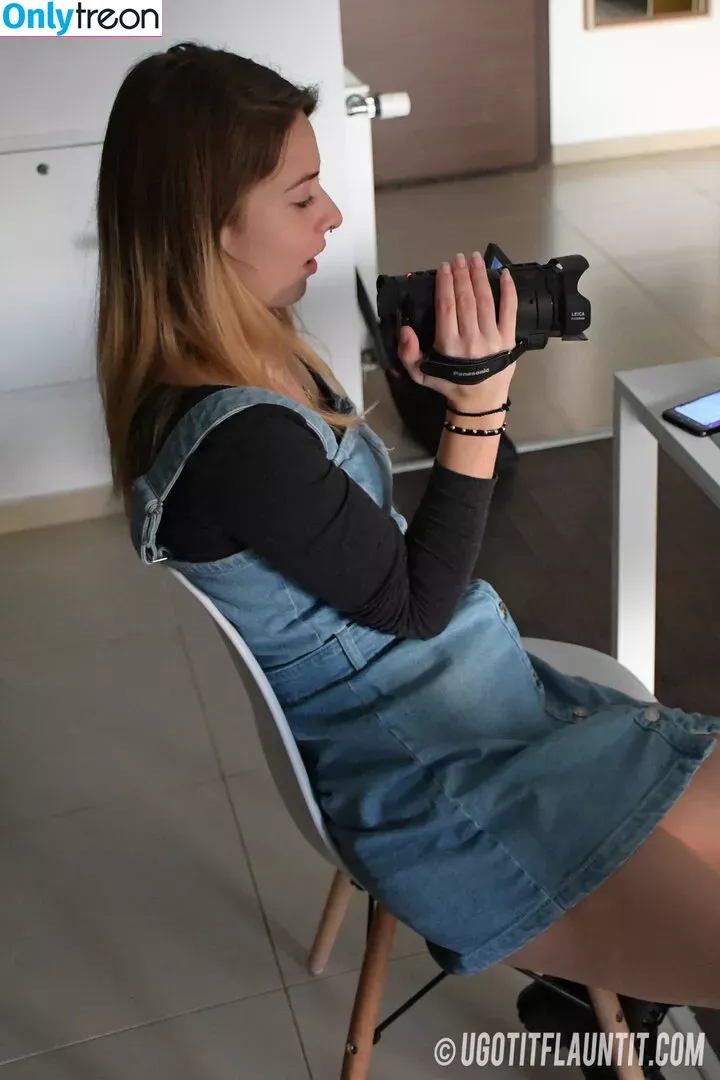 ugotitflauntit.com nude photo #0109 (ugotitflauntit)