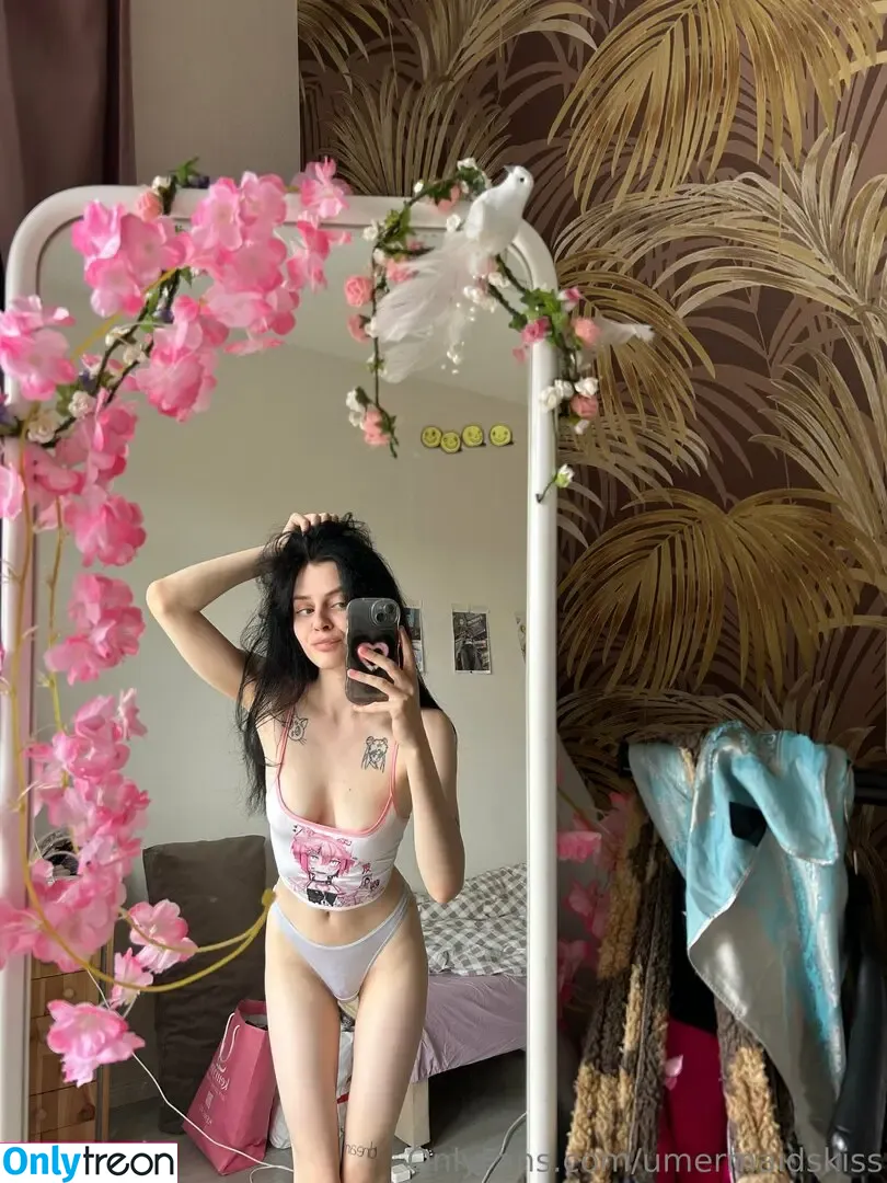 umermaidskiss nude photo #0133 (BeefyBeginner / MermaidsKiss / kissthemermaids)