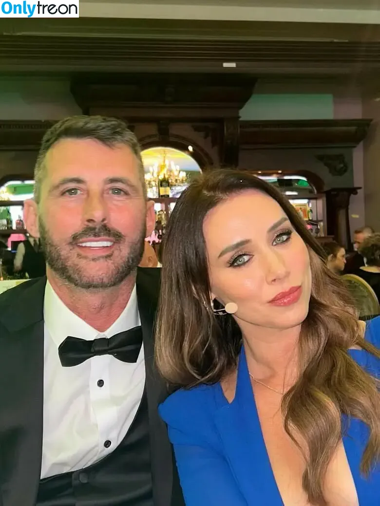 Una Healy голая photo #1221 (unahealy)