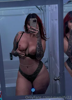 unamilfy22 / baddiesonly nude photo #0037