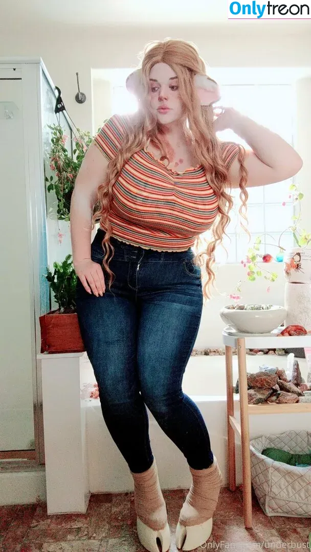 underbust голая photo #0135 (penny_underbust)