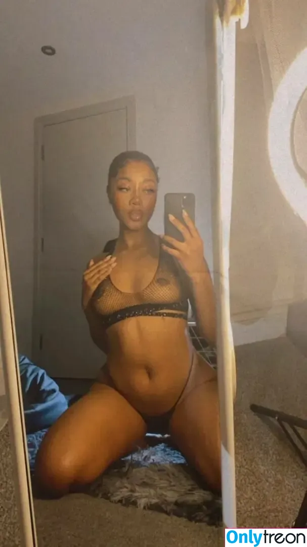 Unfilteredhours nude photo #0009 (Unfilteredhours)