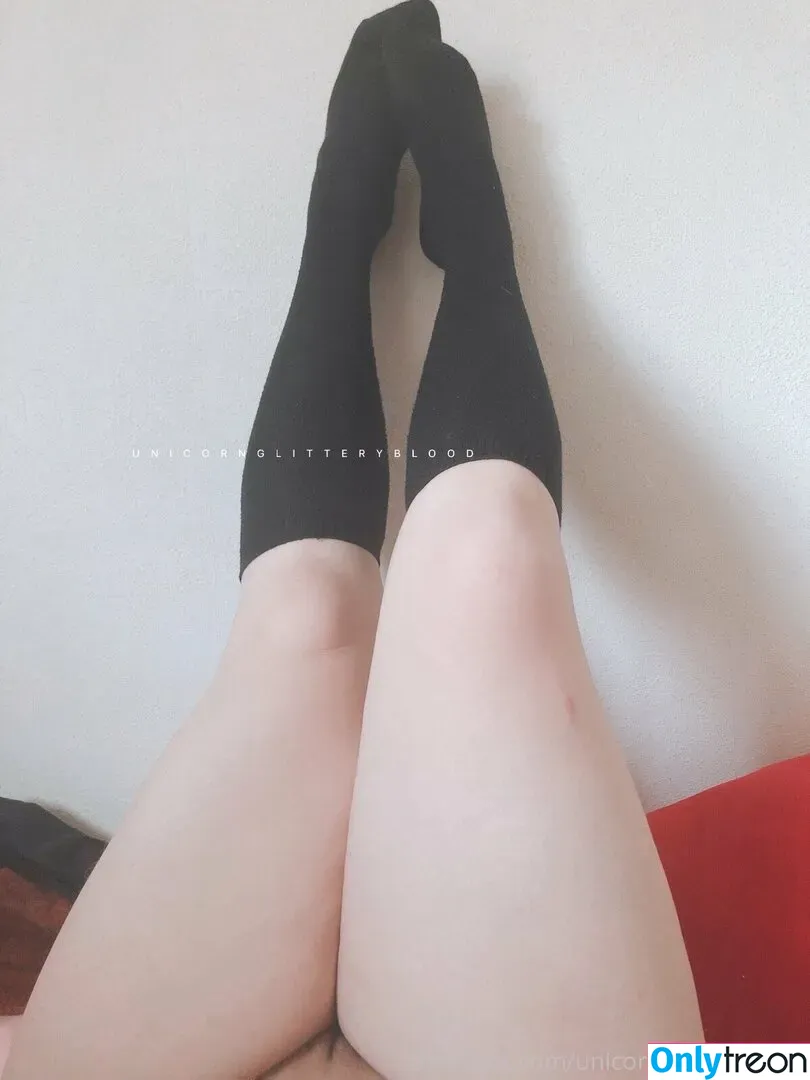 Unicornglitteryblood nude photo #0301 (Unicornglittern / milly.peachy)