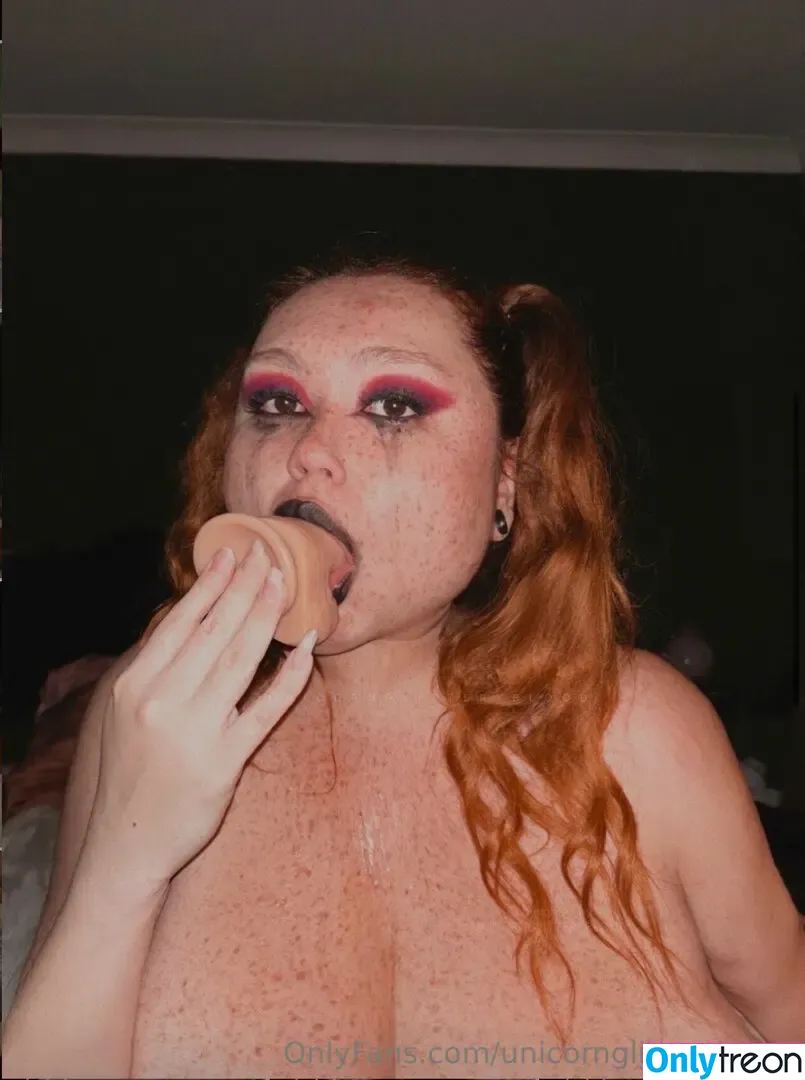 Unicornglitteryblood голая photo #0765 (Unicornglittern / milly.peachy)