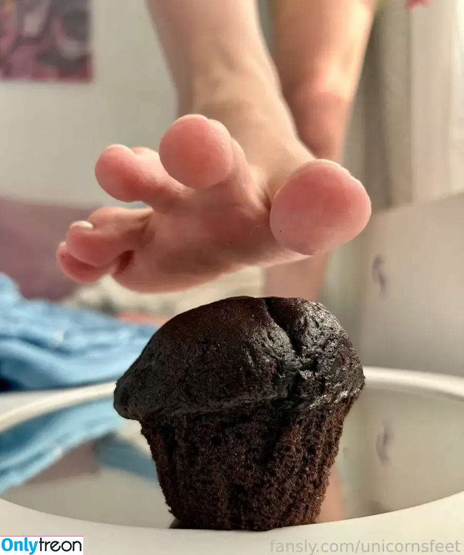 unicornsfeet nude photo #0072 (PinkGirlViki / PinkViki / strupedsofunicorns / victoriavikiv)