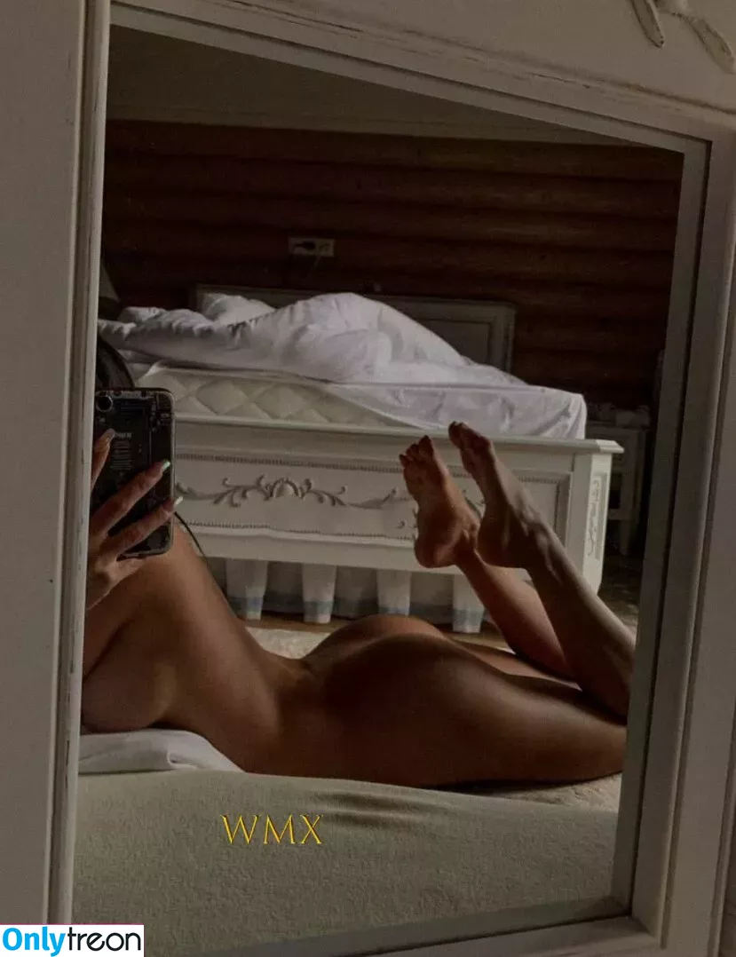Unrealcobaine nude photo #0182 (Missa Julia / unrealcobain)