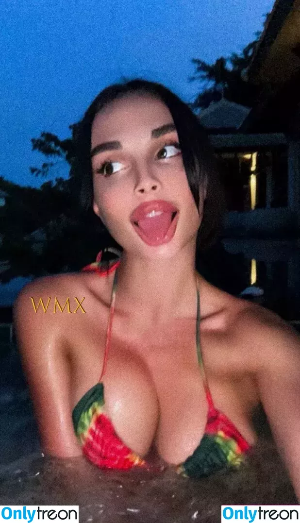 Unrealcobaine nude photo #0275 (Missa Julia / unrealcobain)