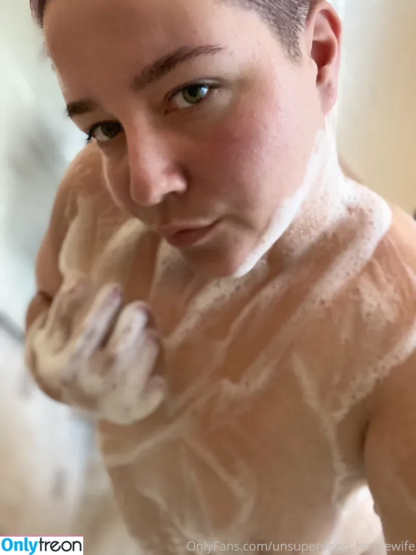 unsupervised_housewife голая photo #0047 (sunkisspecan79)