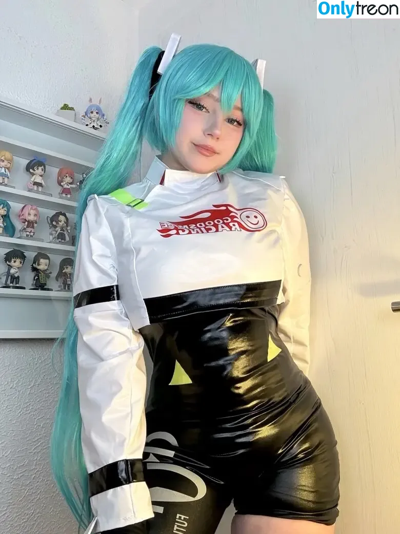 Upminaa nude photo #0191 (Upminaa)