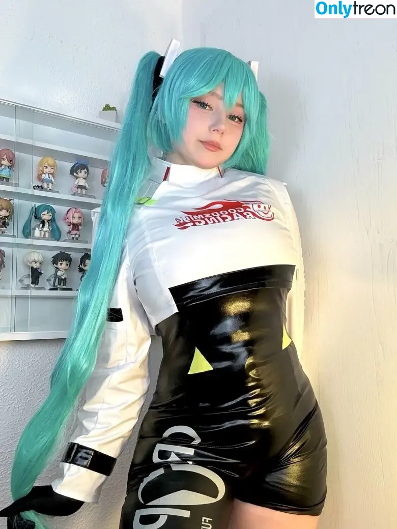 Upminaa nude photo #0199 (Upminaa)