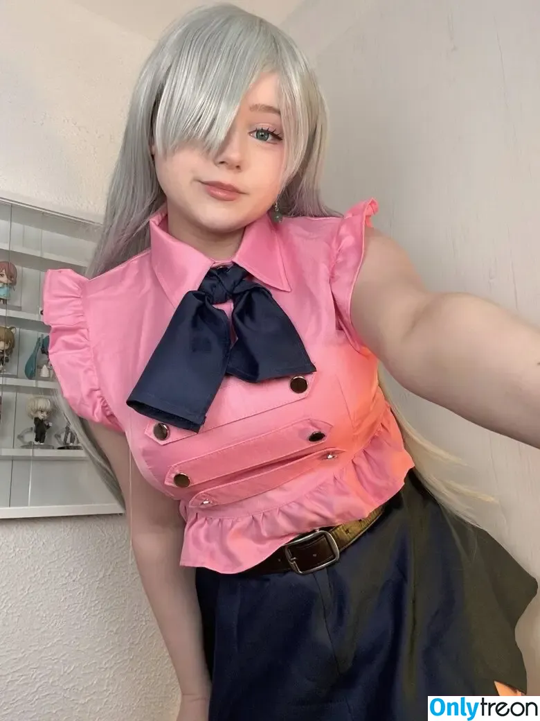 Upminaa nude photo #0216 (Upminaa)