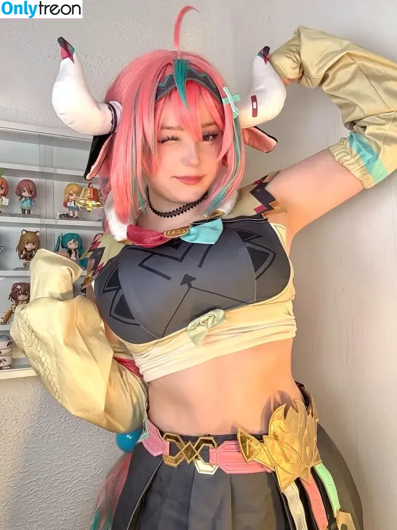 Upminaa nude photo #0256 (Upminaa)