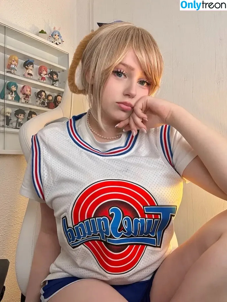 Upminaa nude photo #0274 (Upminaa)