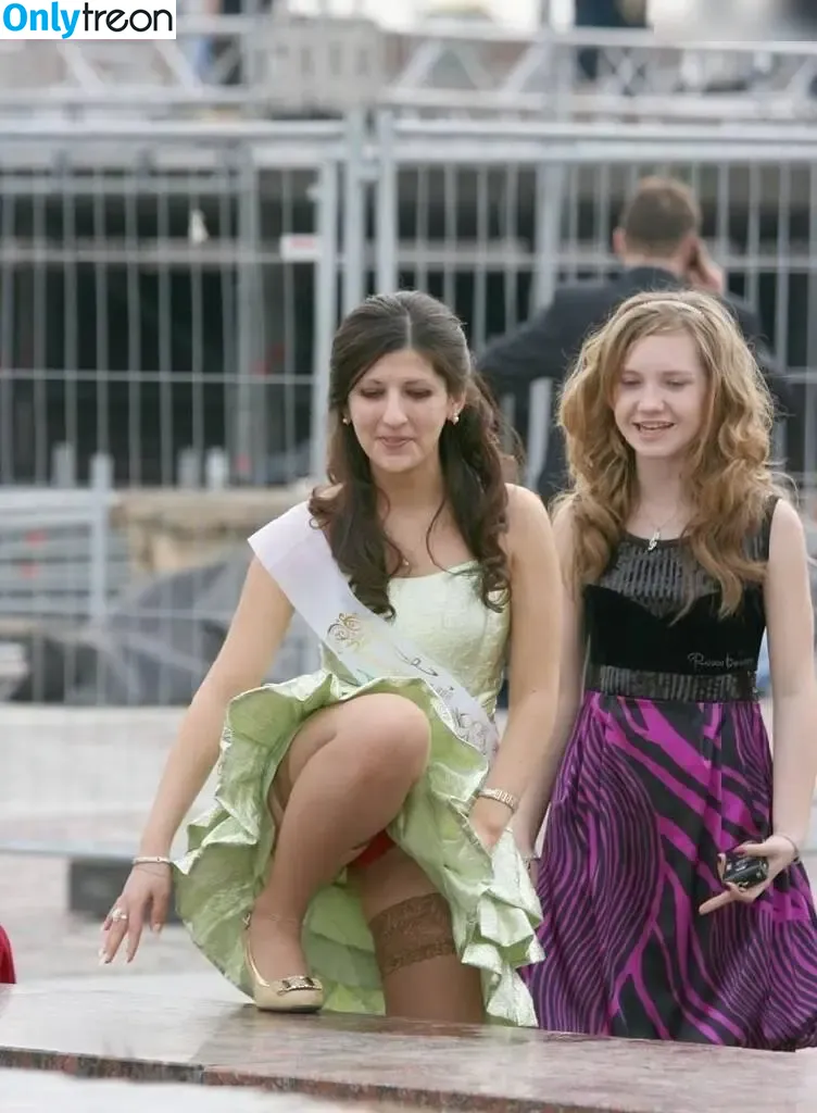 Upskirt - Candids голая photo #0097 (Upskirt - Candids)