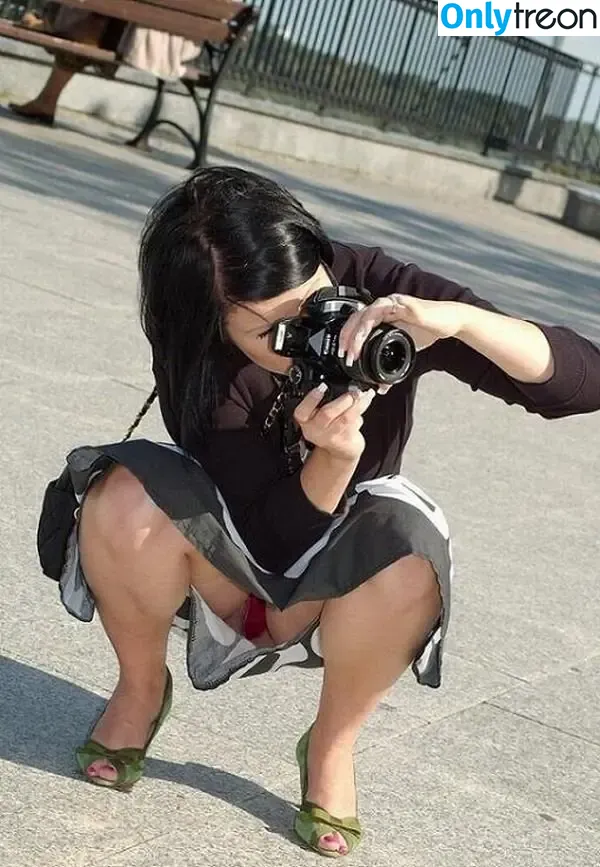 Upskirt - Candids голая photo #0132 (Upskirt - Candids)