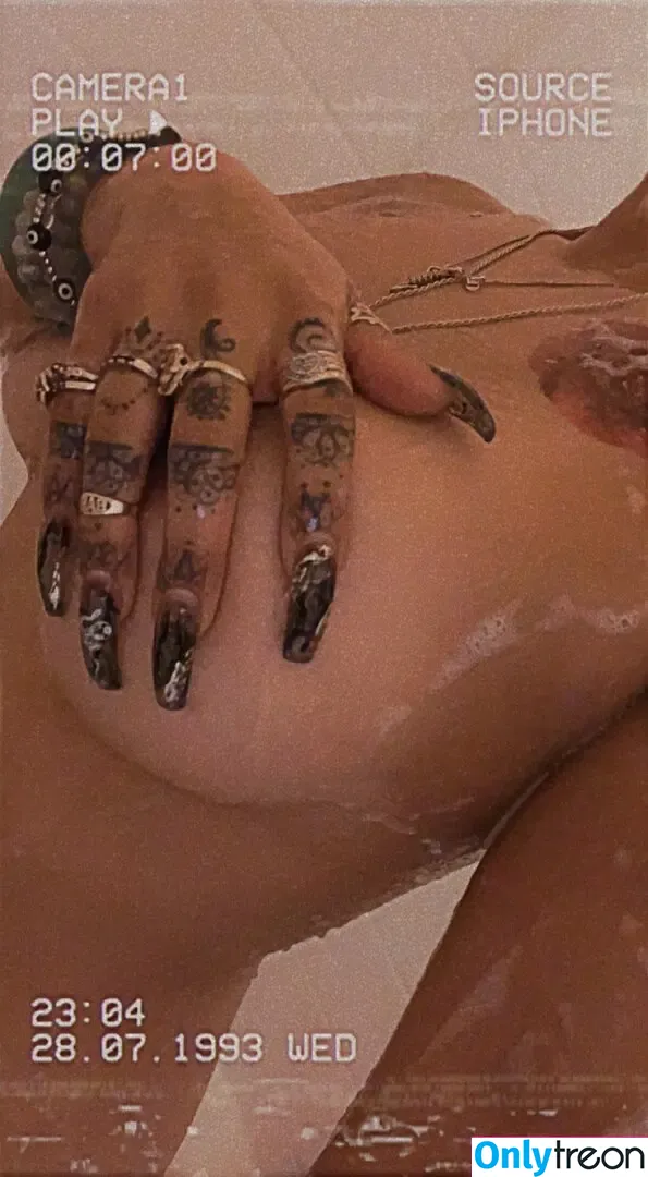 Urfavoritexwife nude photo #0017 (urfavvoritee)
