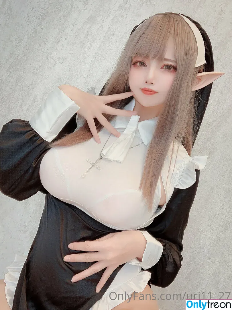 Uri11_27 nude photo #0199 (Uri11_27)