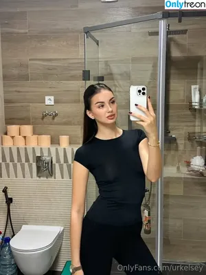 urkelsey / sexy_kelsey / yourowkelsey nude photo #0003