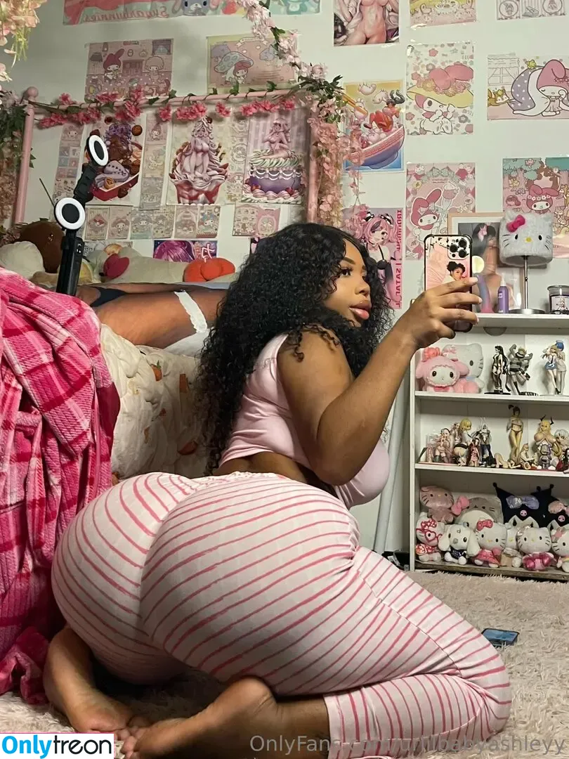 urlilbabyashleyy nude photo #0060 (lilbabyyashleyy)