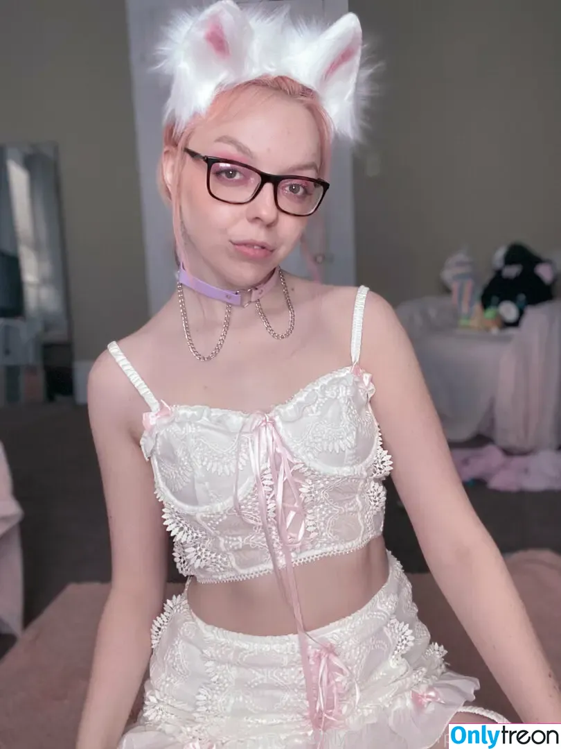 urpocketprincess голая photo #0004 (_u)