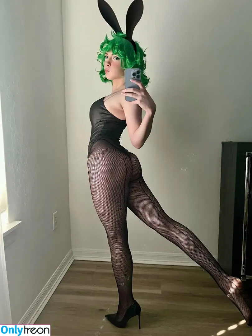 Ursiiday nude photo #0008 (Ursiiday)