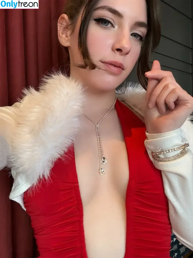 Ursiiday nude photo #0029 (Ursiiday)