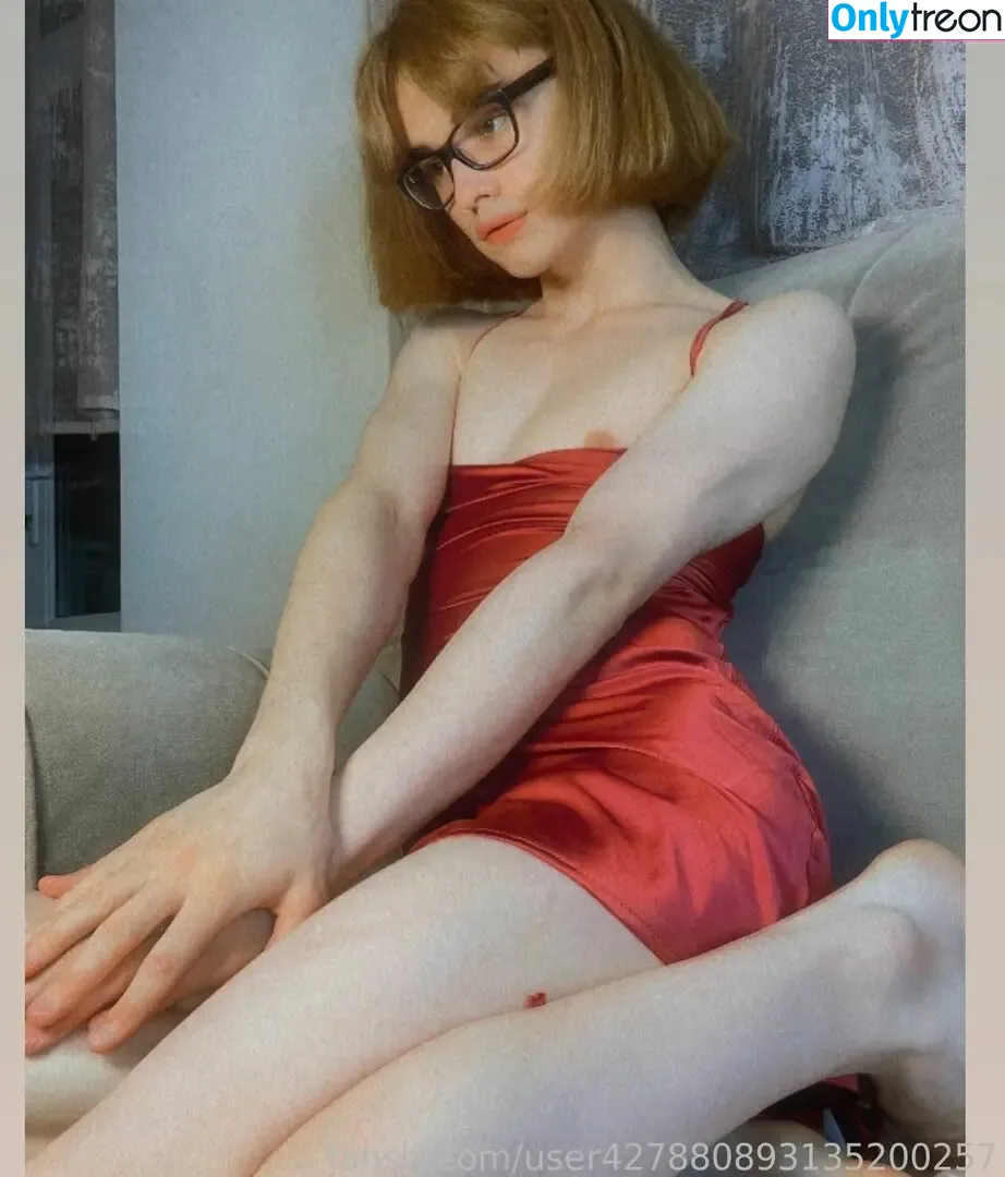 user427880893135200257 nude photo #0053 (user427880893135200257)