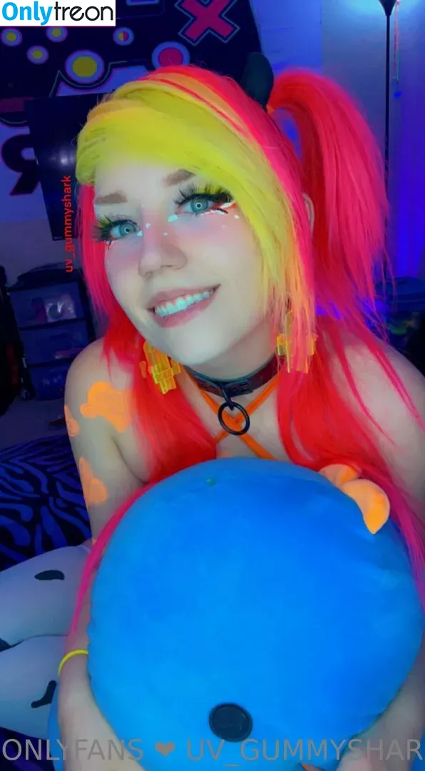 uv_gummyshark nude photo #0020 (uv_gummyshark)