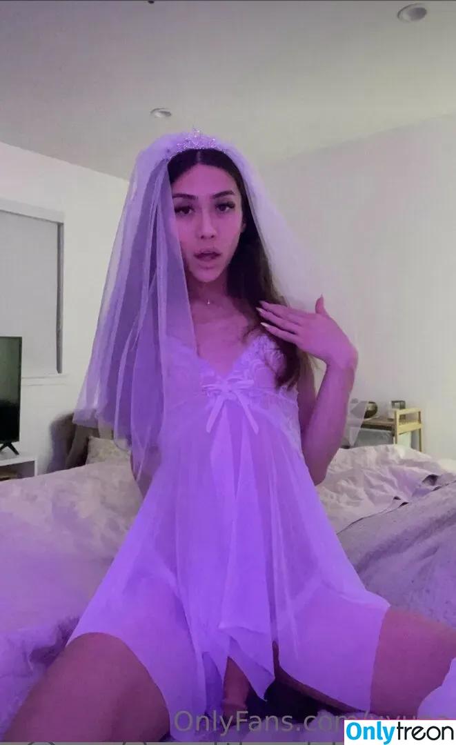 Uyuna nude photo #0075 (anyuser / yunablove)