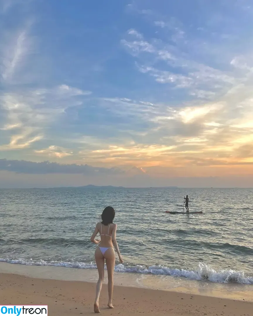 Uzaa nude photo #0119 (____uzaa)