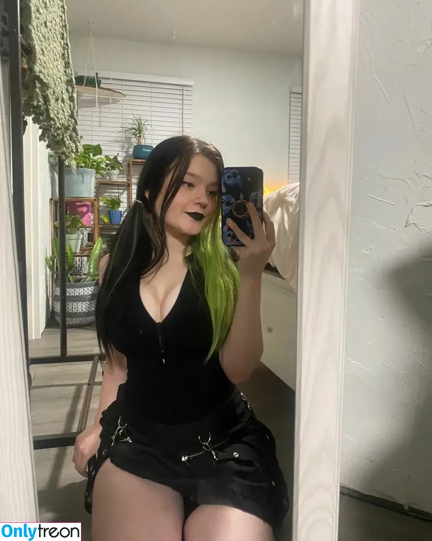 vadaiscool nude photo #0004 (amaya_aguayo22 / vadaathegreat)