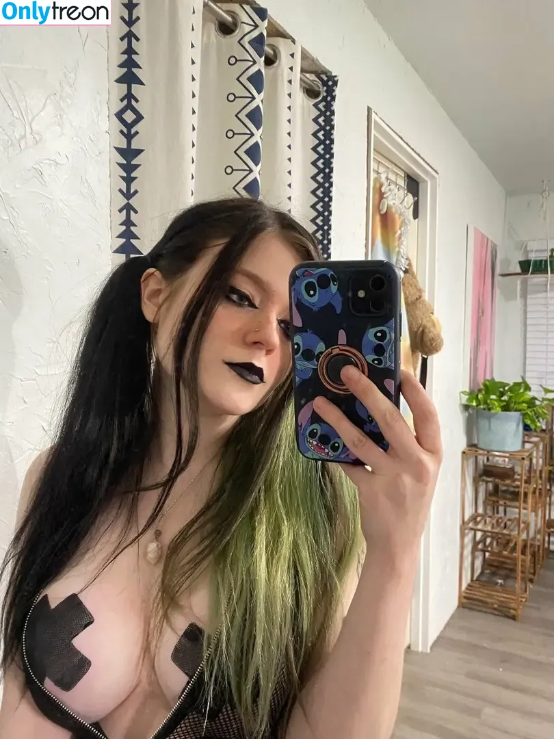vadaiscool nude photo #0007 (amaya_aguayo22 / vadaathegreat)