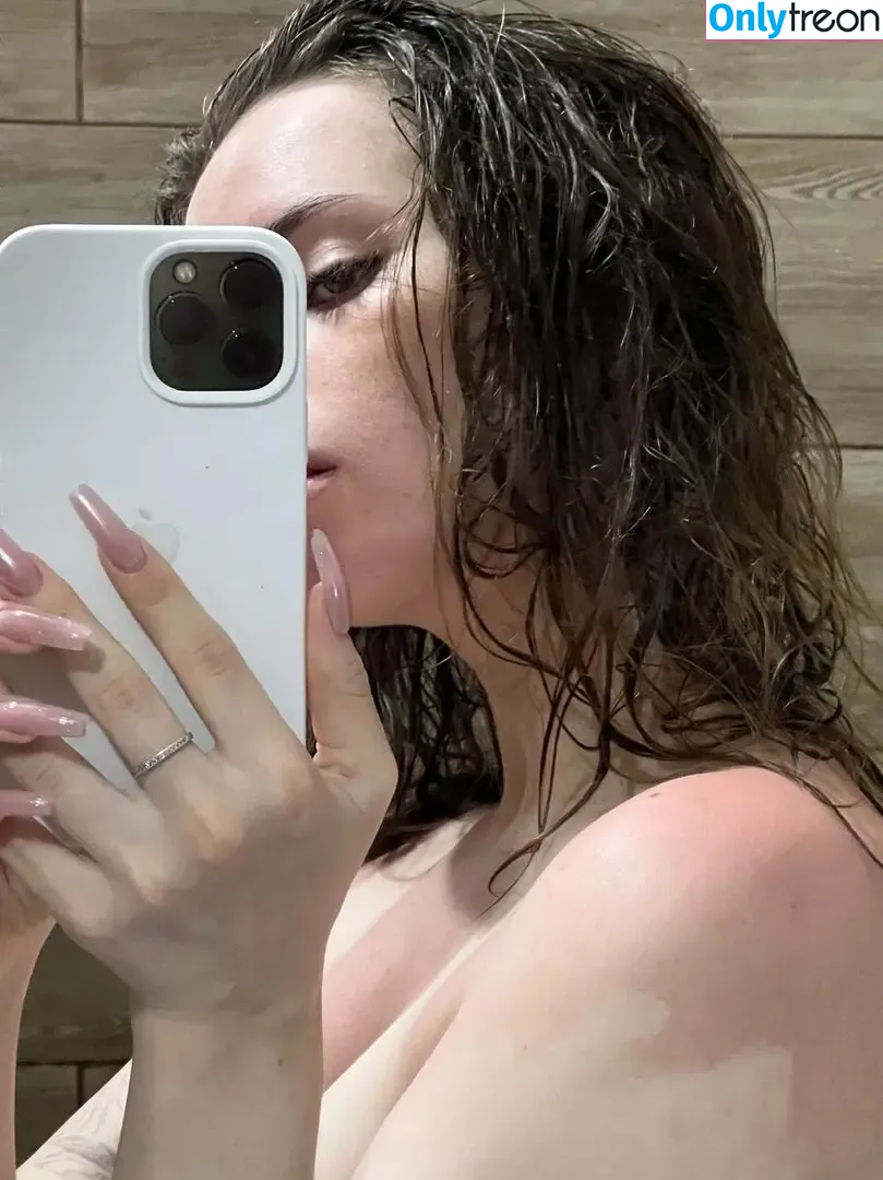 vafom nude photo #0002 (yourhotm.f)