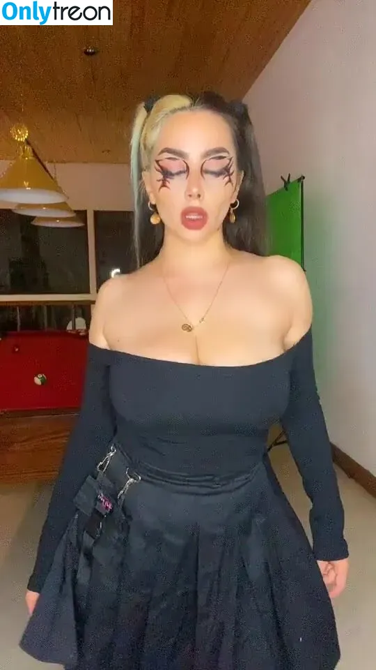 Vai Monroe голая photo #0004 (vaimonroe)