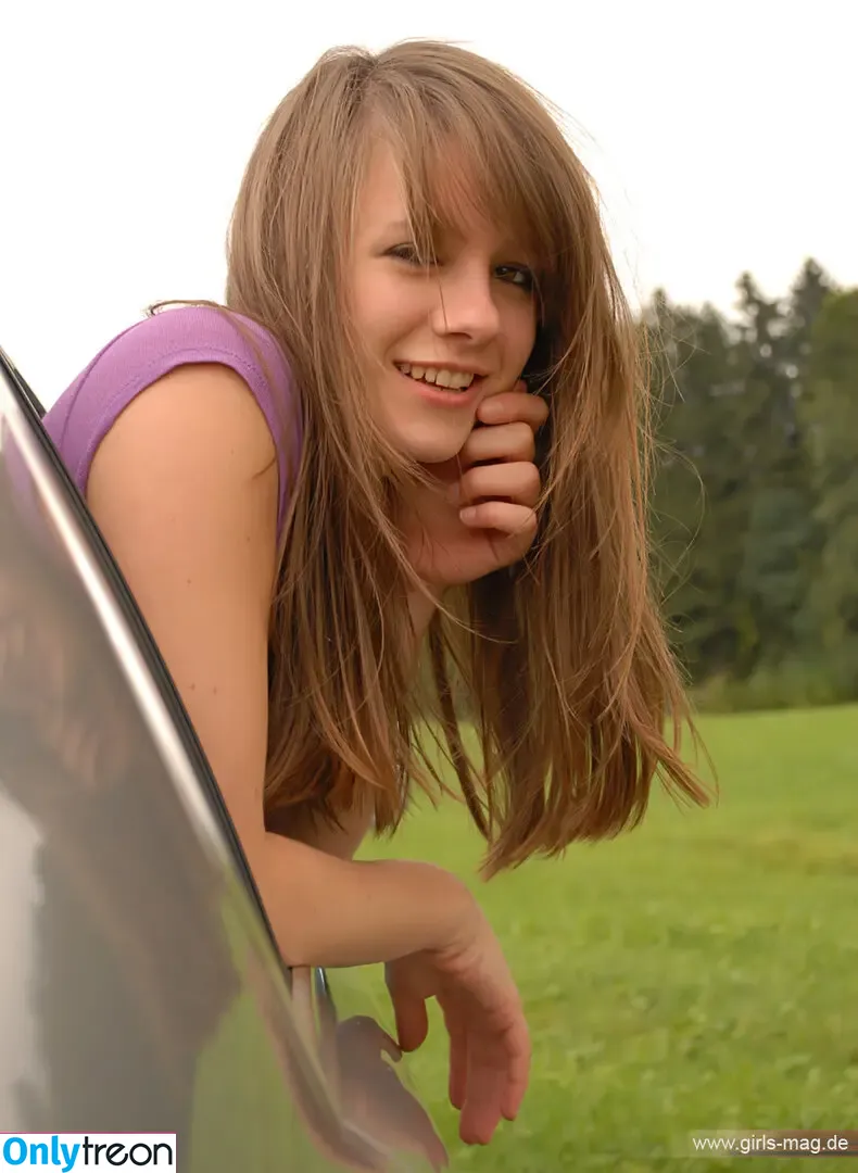 Val Mont nude photo #0015 (Val Mont)