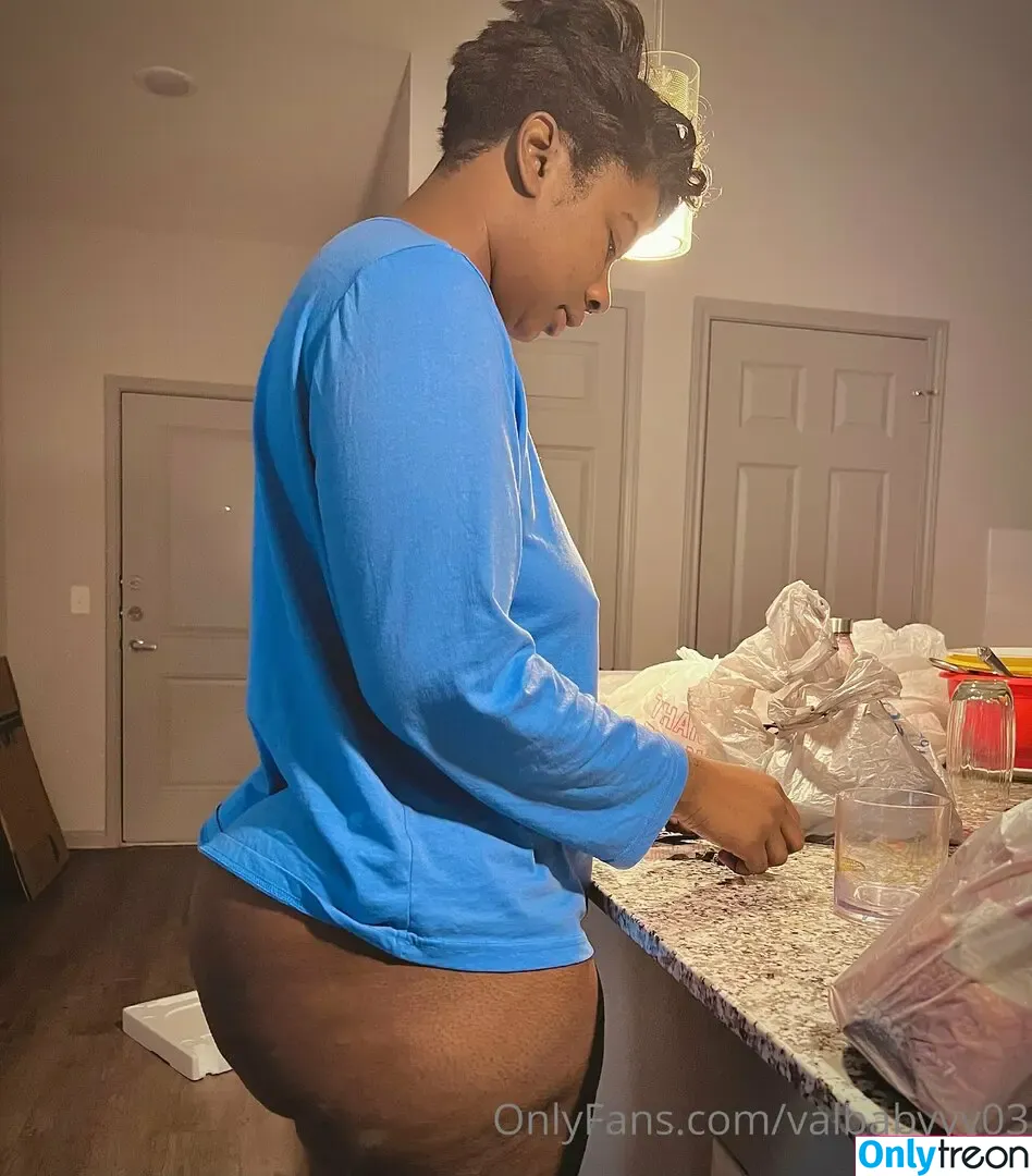 Valbabyyy3 nude photo #0003 (thicc booty chick / valbabyyy03)