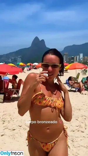 Valentina Bandeira / valenbandeira nude photo #0193
