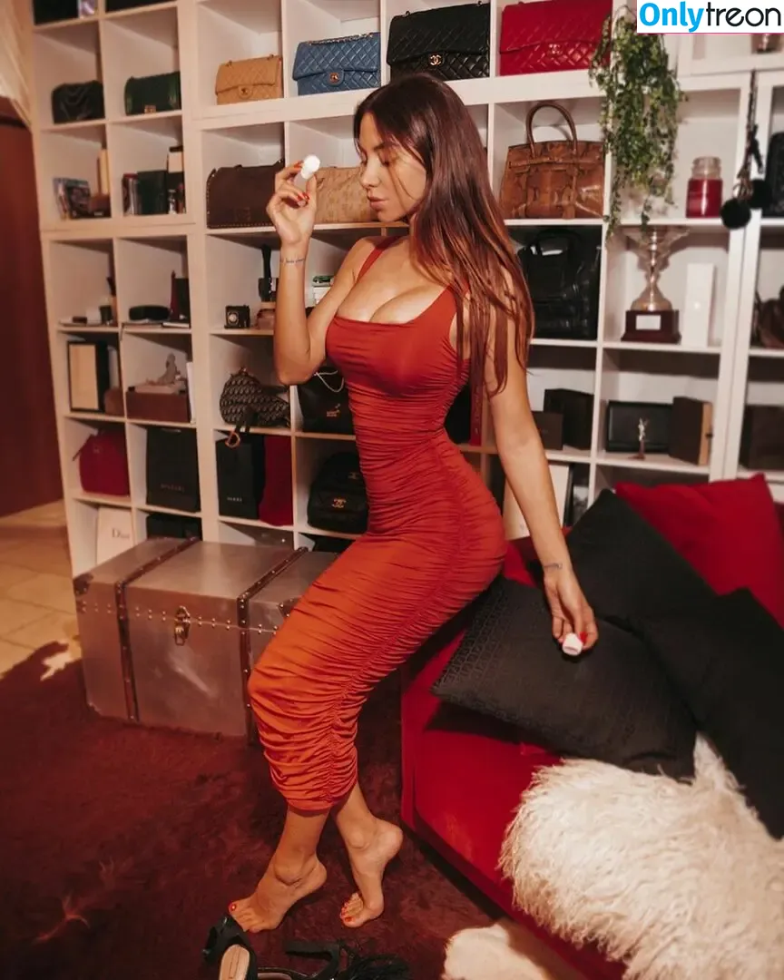 Valentina Fradegrada nude photo #0290 (lafradegrada_free / valentinafradegrada / vfradegrada)