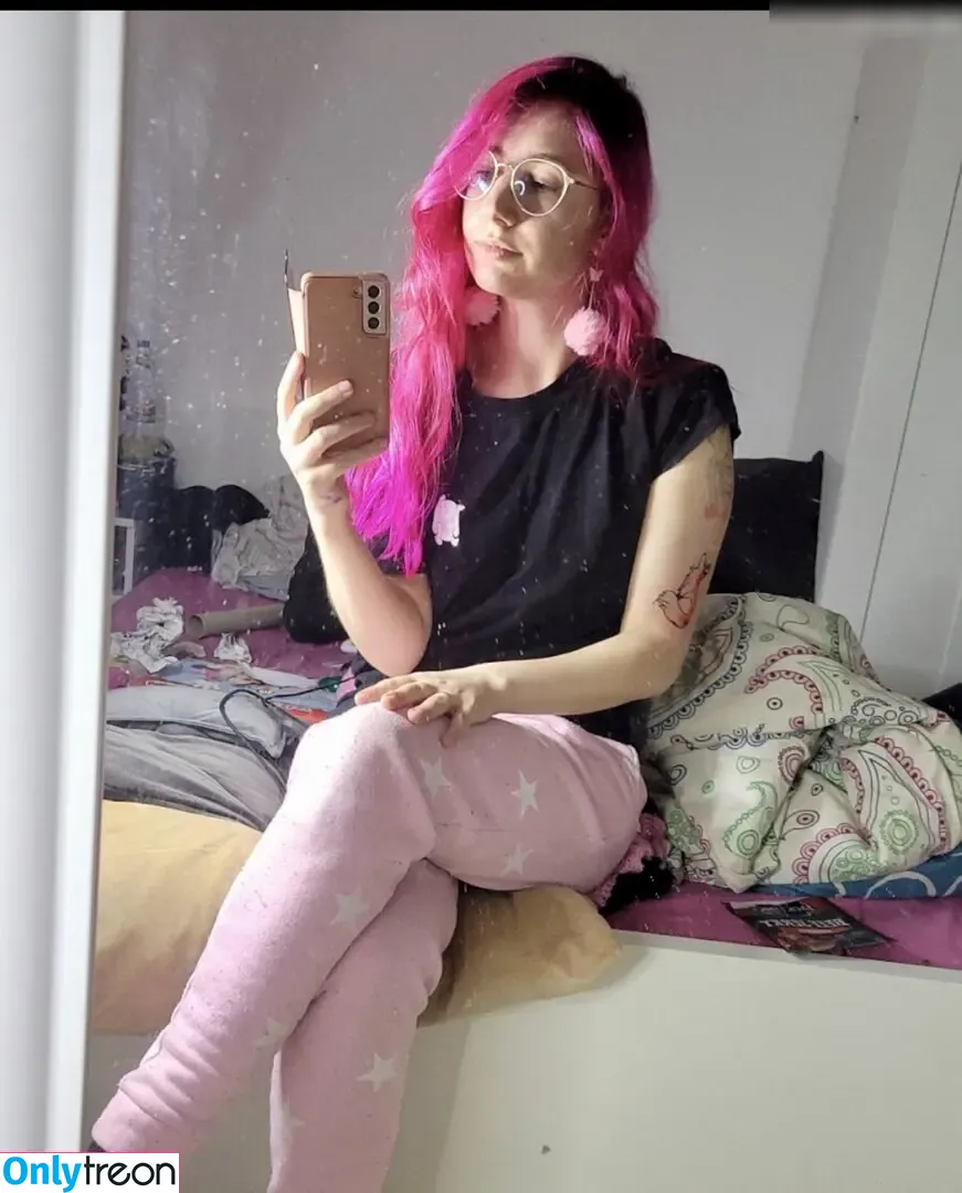 valentina_gamerfoxy_aux nude photo #0033 (valentina_gamerfoxy_aux)
