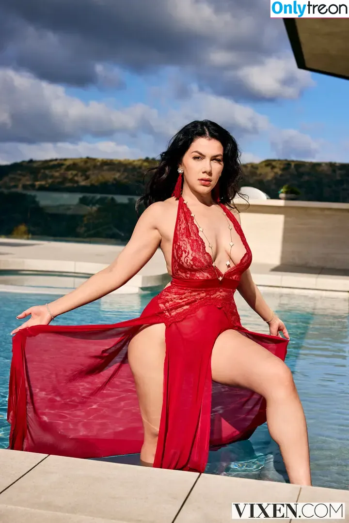 Valentina Nappi nude photo #0906 (instavalentinanappi / valenappi)