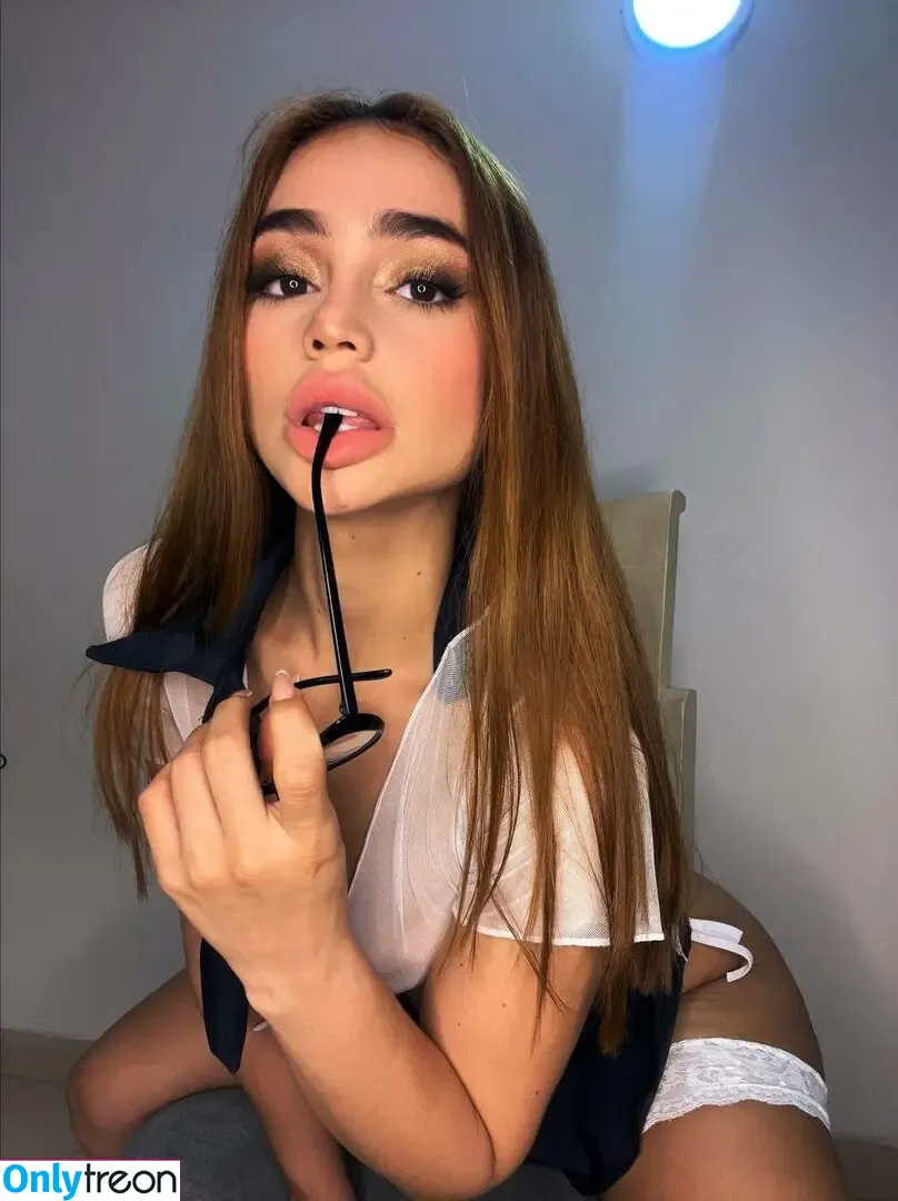 Valentina Rodriquez nude photo #0005 (valensrodriguez)