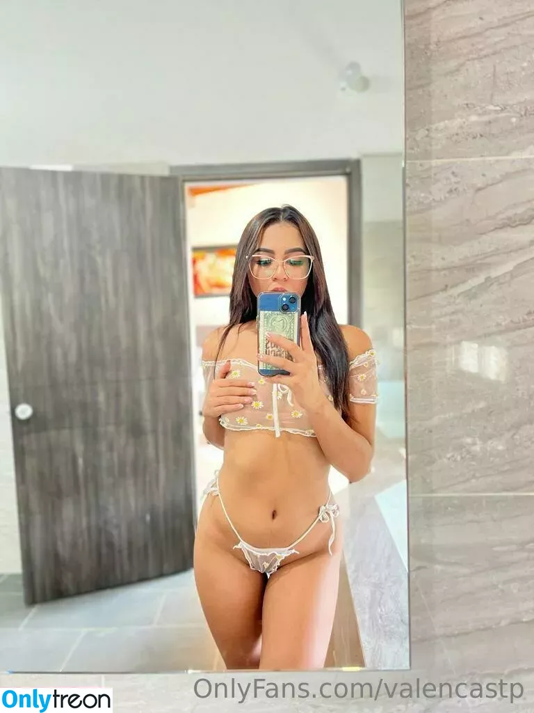 valentinacastt голая photo #0008 (valentinacast)