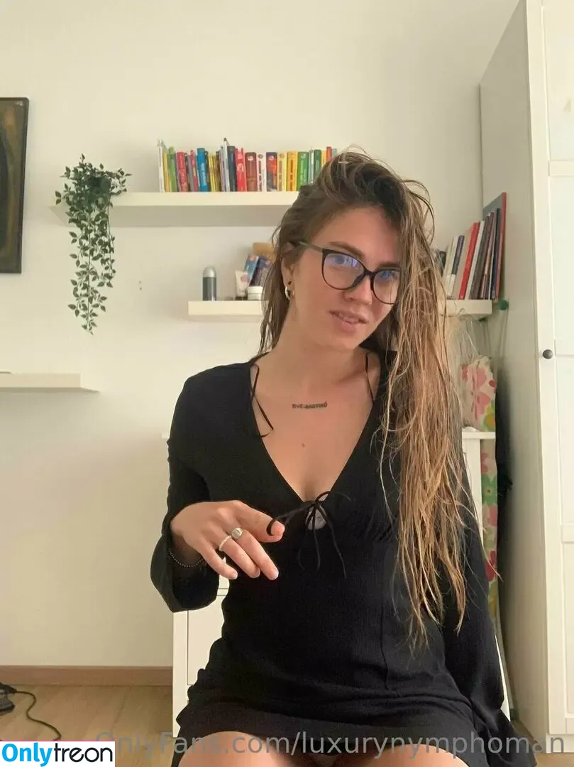 valentinoamina nude photo #0020 (valentinoamina)