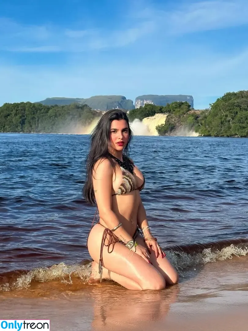 Valeria Carruyo nude photo #0255 (valeriascarruyo)